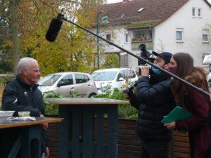 Read more about the article ZDF dreht Langzeit-Reportage über unsere Quartier-Arbeit in der Postsiedlung!