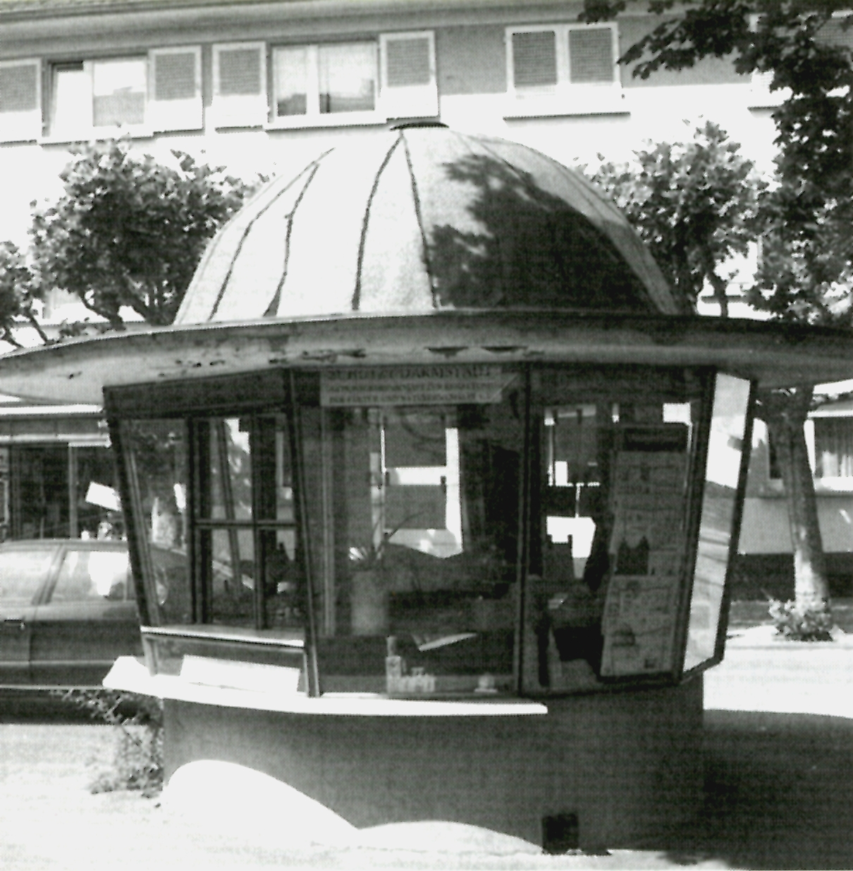 You are currently viewing Kiosk 1975: Wir suchen ZeitzeugInnen mit schönen Erlebnissen rund um den Postsiedlungs-Kiosk