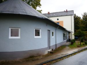 Read more about the article Quartierladen: Neue Fenster für Toiletten und Küche – Renovierungsarbeiten bald vor Abschluss…