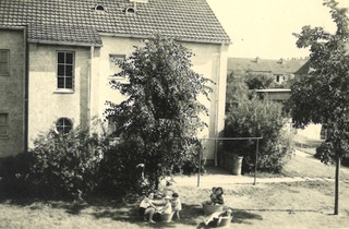 Read more about the article Historie: Die Postsiedlung in der Zeit von 1949 bis 1959  – von Mara Anders