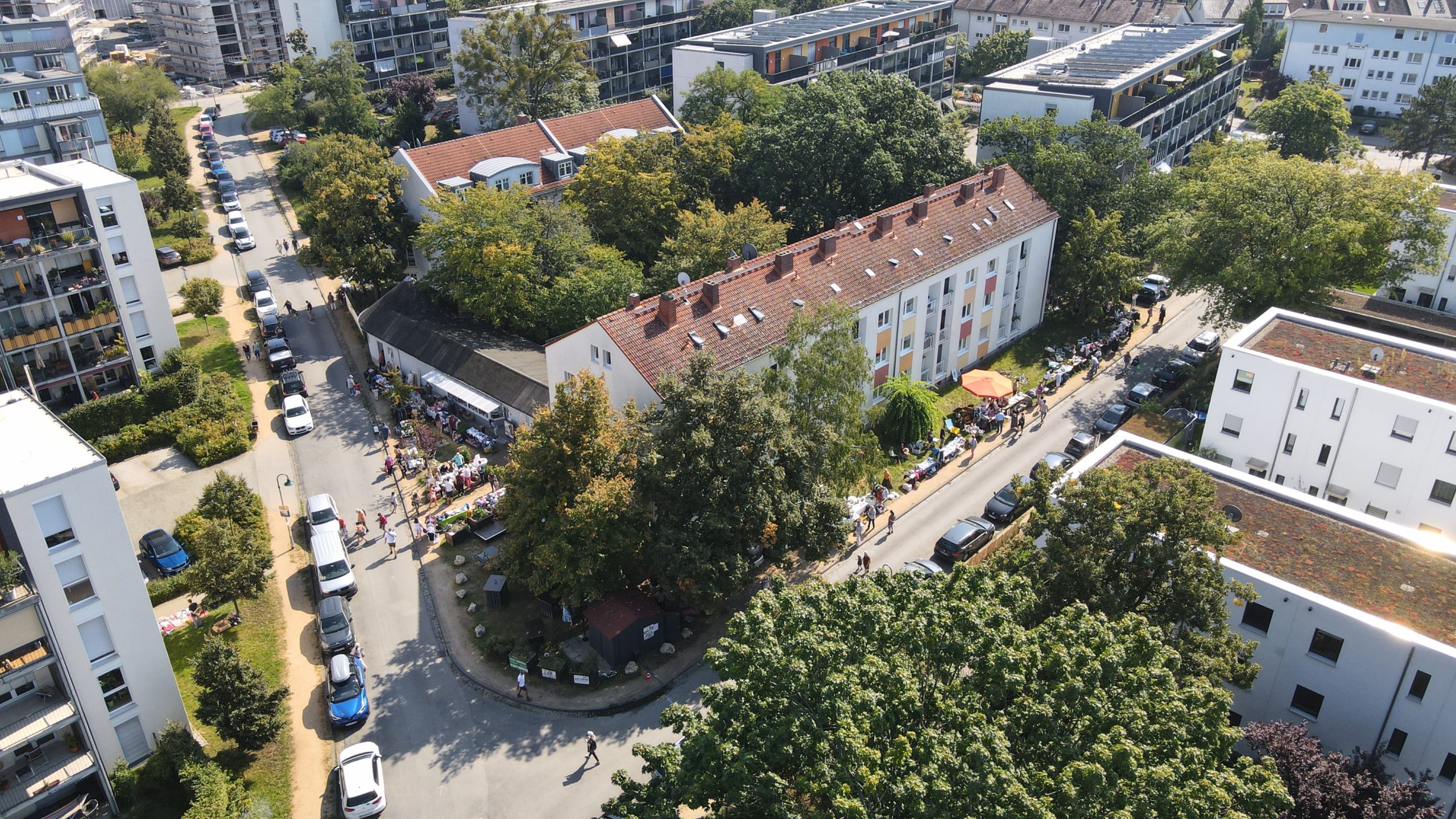 Read more about the article Quartiers-Flohmarkt: Mehr als hundert Stand-Anmeldungen aus dem Quartier – Danke!
