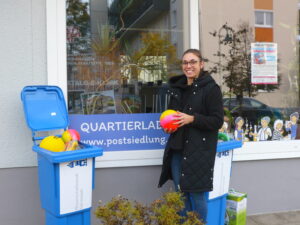 Read more about the article Quartier: Tolles Geschenk – Stadt schenkt zwei Bewegungstonnen, randvoll mit Outdoor-Spielen!