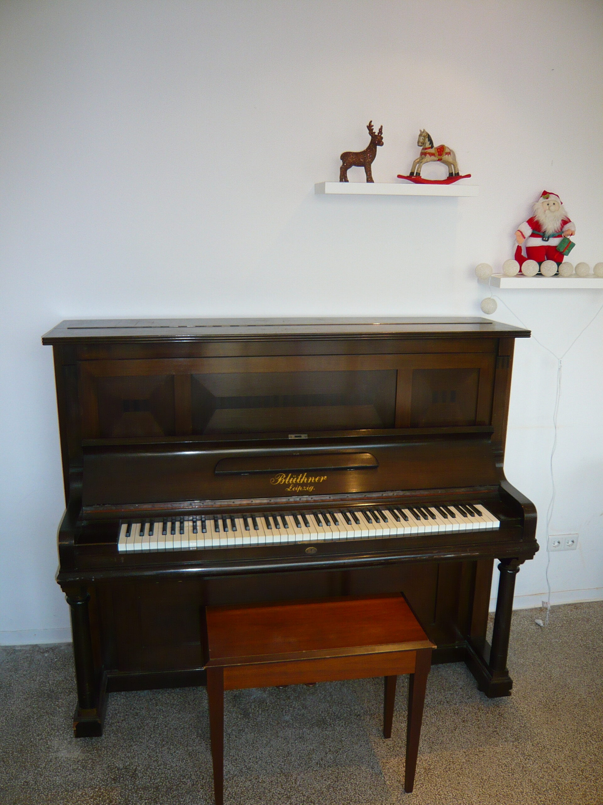You are currently viewing Quartierladen: Wir haben ein Klavier geschenkt bekommen!